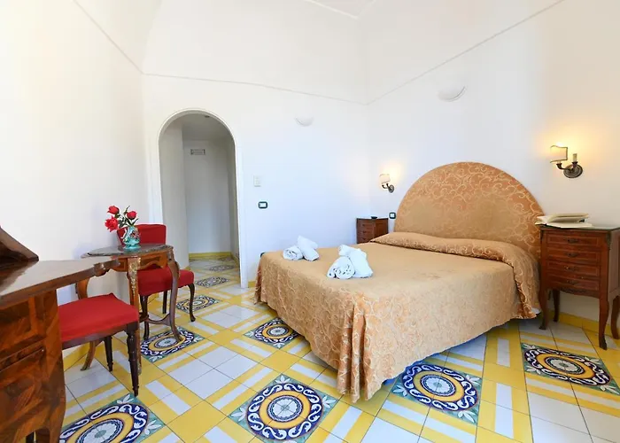 Croce Di 3* Amalfi