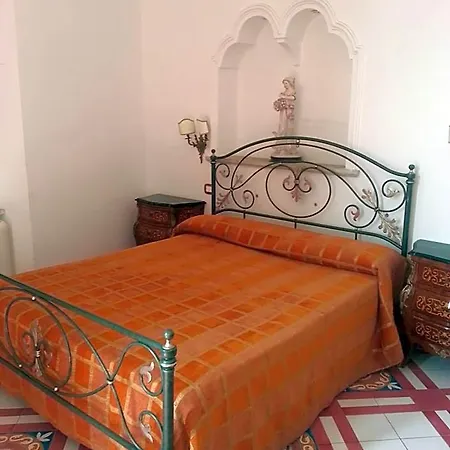 Croce Di Ξενοδοχείο