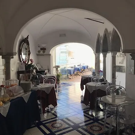 Croce Di Амальфи