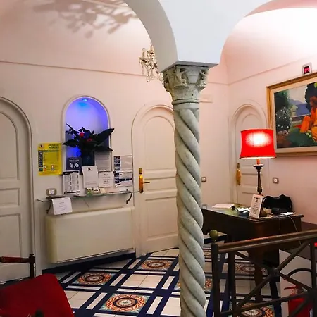 Croce Di Отель