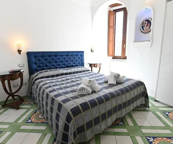 Croce Di 3* Amalfi